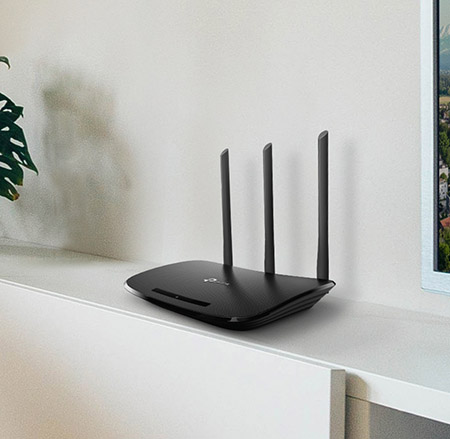 TP-Link  450 Mbps Wireless Router 