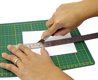 12x9-Inch Cutting Mat with Measurements