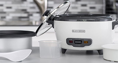 Black+Decker 6-Cup Rice Cooker & Steamer